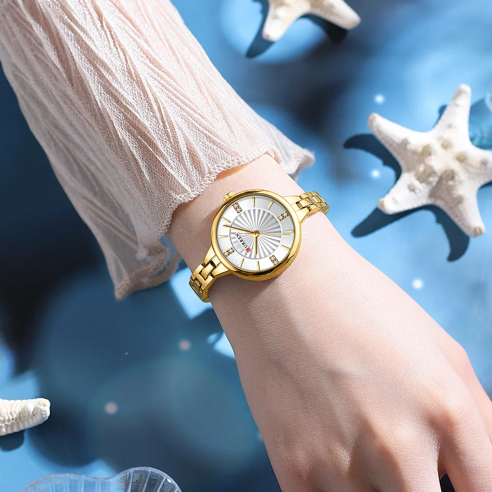 CURREN 9097 Women's Casual Qua - đánh giá và giá Smartwatch Guess